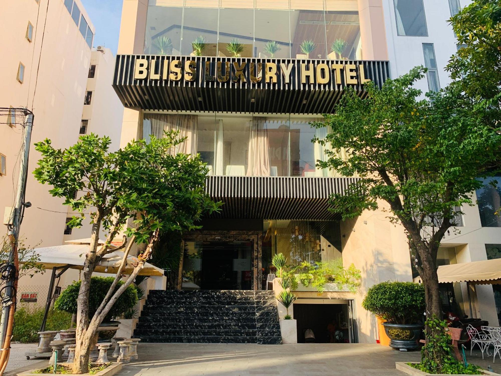 Bliss Luxury Hotel Дананг Экстерьер фото