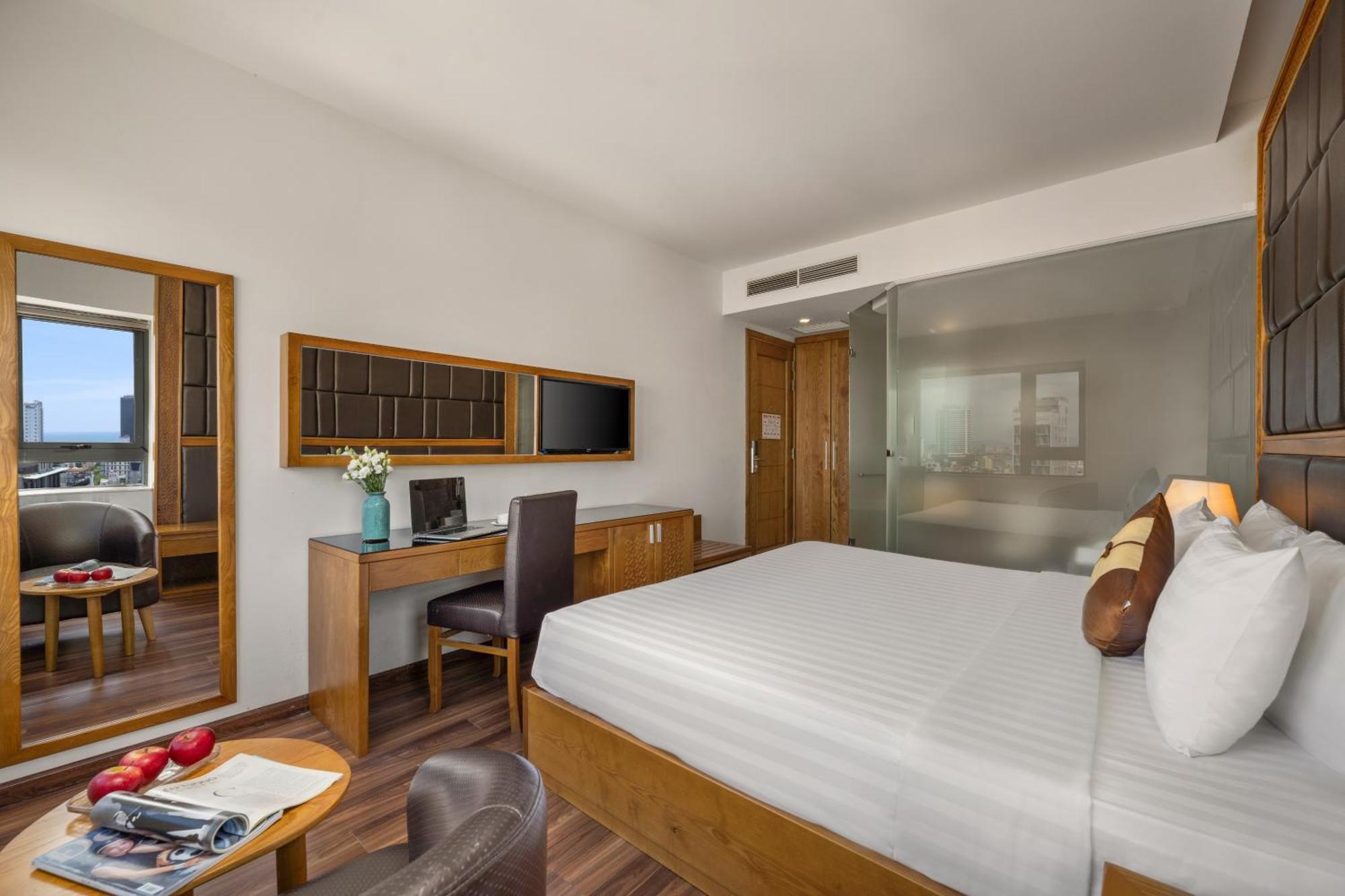 Bliss Luxury Hotel Дананг Экстерьер фото
