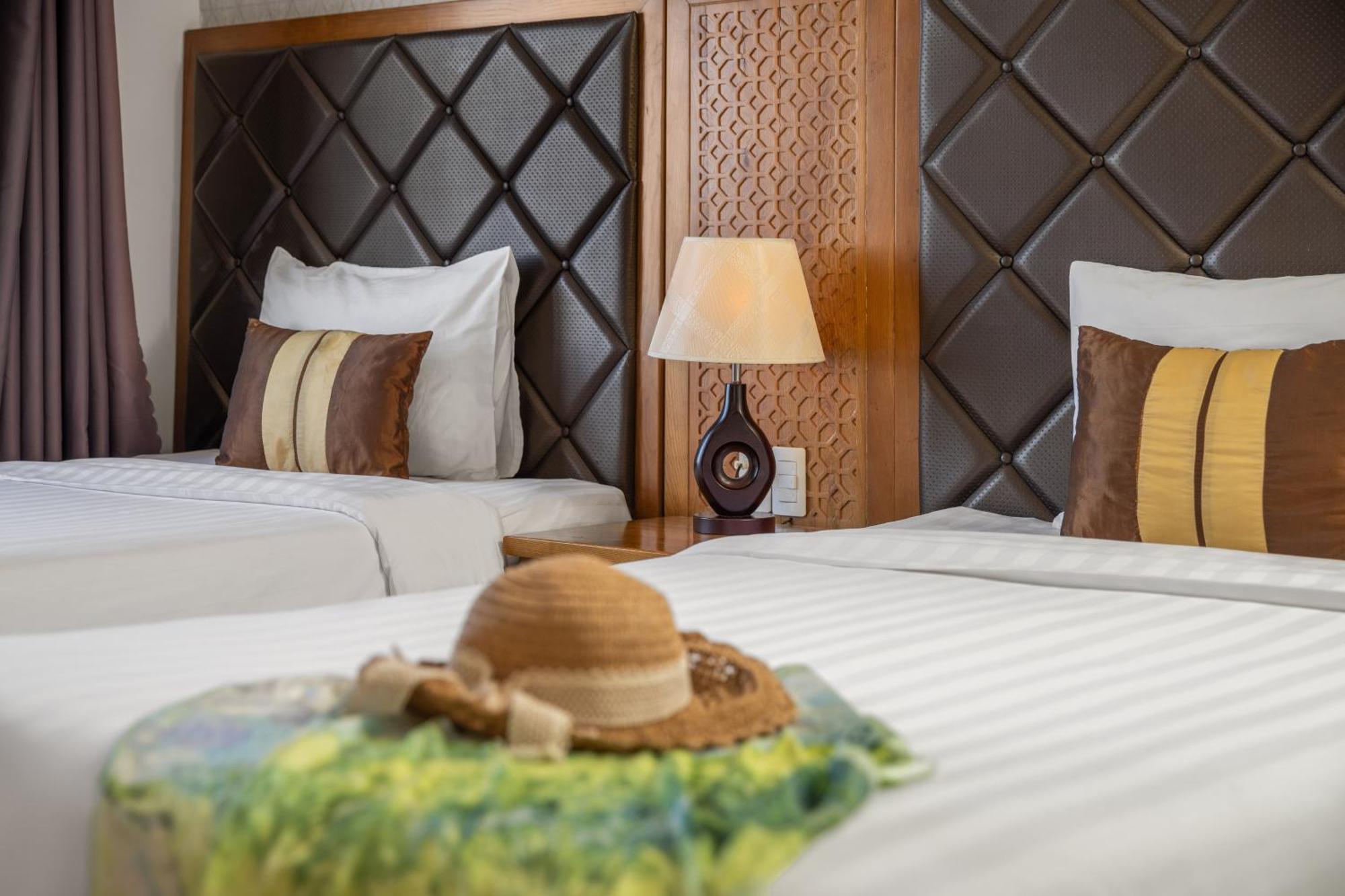 Bliss Luxury Hotel Дананг Экстерьер фото