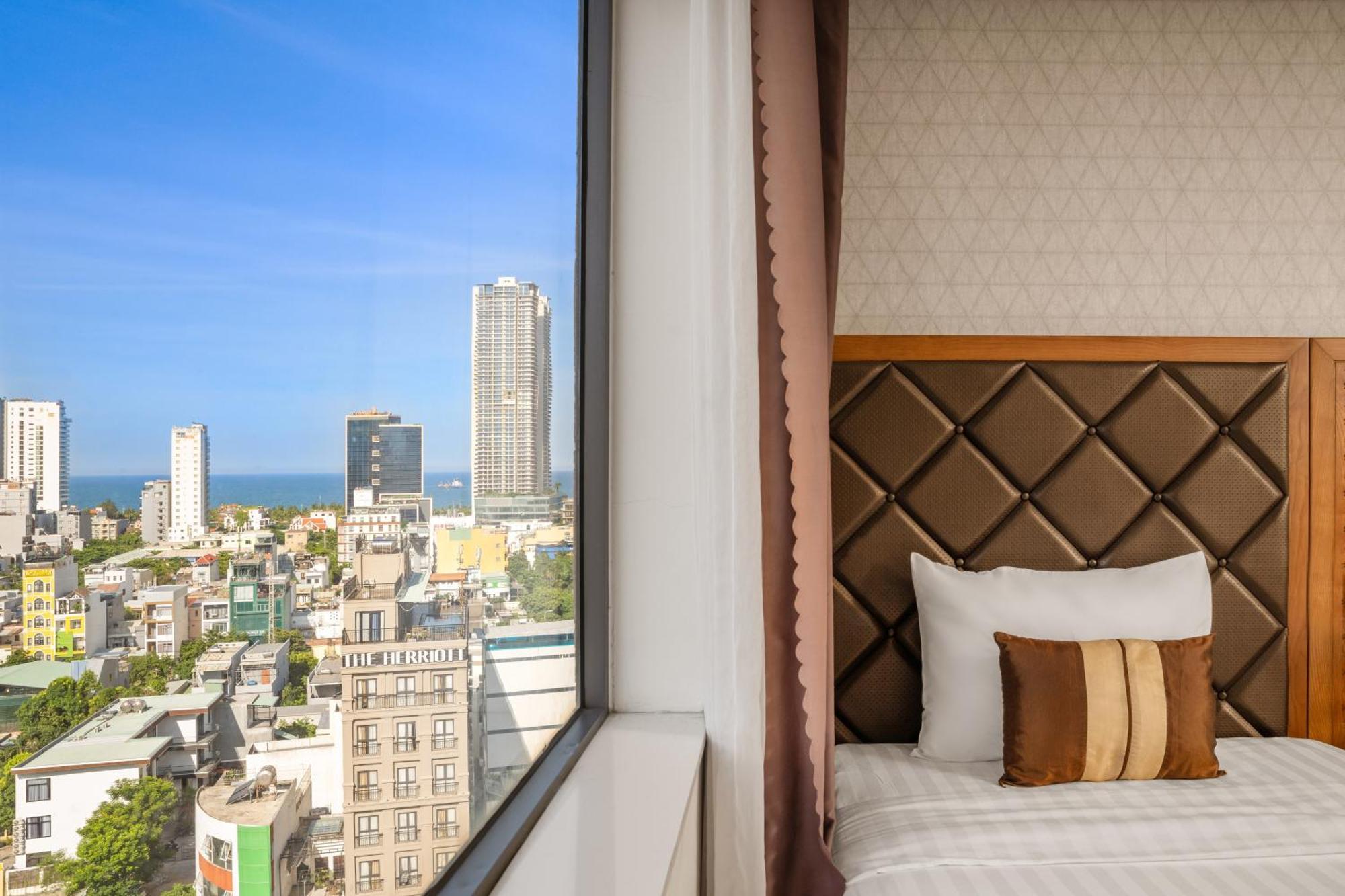 Bliss Luxury Hotel Дананг Экстерьер фото